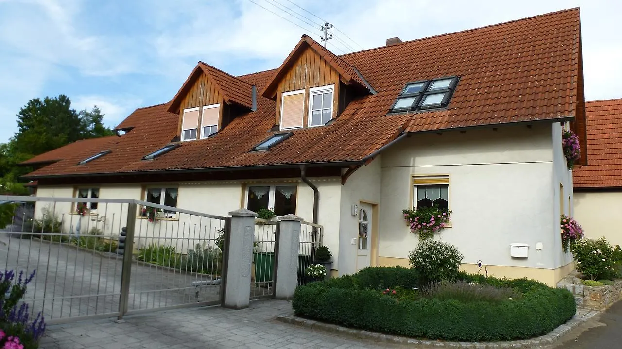 Apartment Ferienwohnung Hassmueller Sulzdorf an der Lederhecke